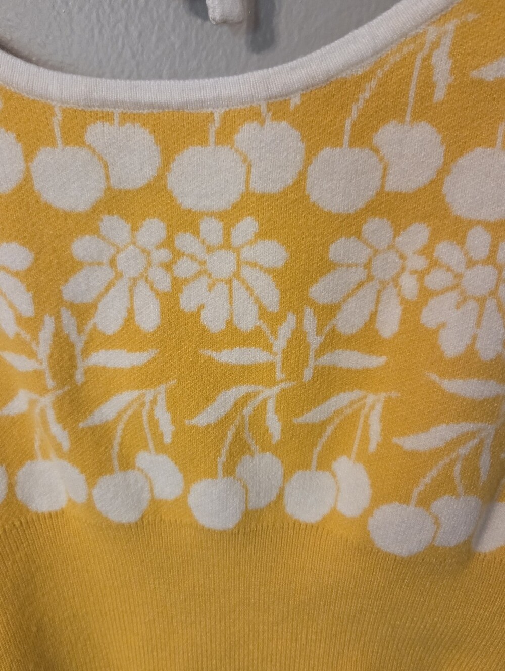 Anthropologie Women's Maeve Yellow Floral Boho Sweater Top | Open Back | Sz XS - Picture 7 of 13